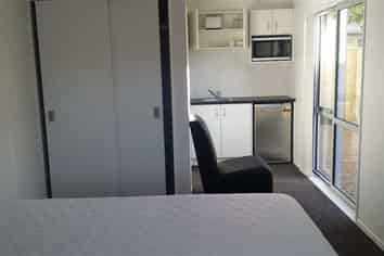 1b/7 Snead Place, Hillcrest