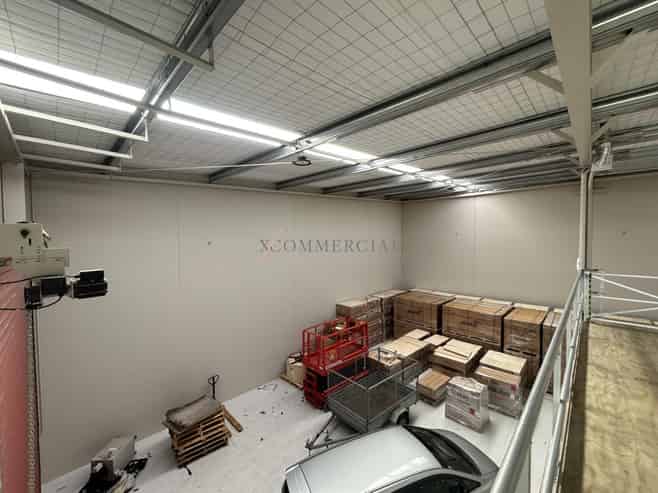 A-Grade Corporate Penrose Unit - Available Now