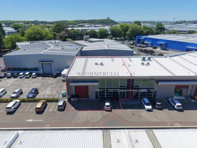 A-Grade Corporate Penrose Unit - Available Now