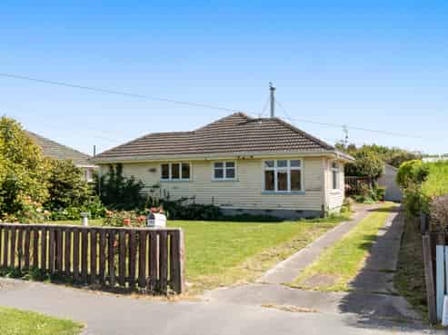 63 Coopers Road, Dallington