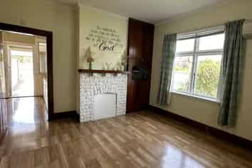 40 Lincoln Road, Hillmorton