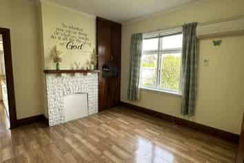 40 Lincoln Road, Hillmorton