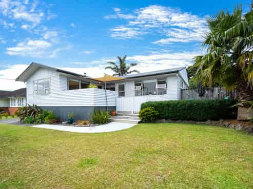 6 Boler Place, New Lynn