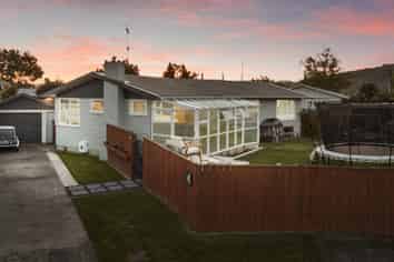 4 Sequoia Place, Maoribank