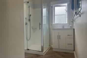 2/14 Great South Road, Manurewa