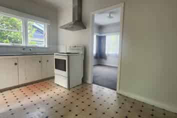 2/14 Great South Road, Manurewa