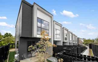 8/39 Brandon Road, Glen Eden