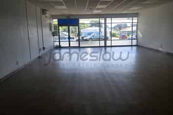 GREAT VALUE MAIN ROAD RETAIL 112.5M2