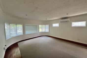 35 Atarangi Road, Greenlane