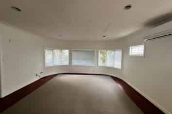 35 Atarangi Road, Greenlane