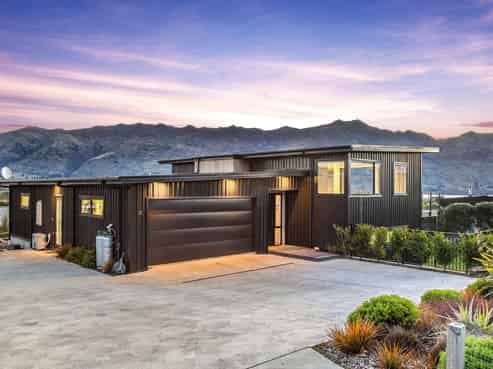 33 Kirimoko Crescent, Wanaka