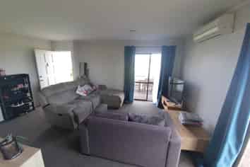 2/88 Sunvue Road, Glen Eden