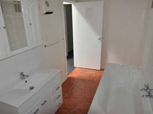 8/408 The Esplanade, Island Bay