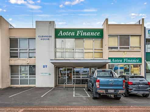 Receivership Sale: investment