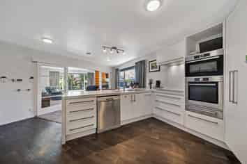 21 Kent Lodge Avenue, Avonhead