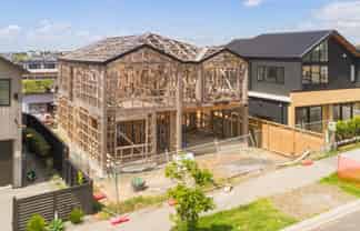 19 Pakirikiri Street, Long Bay