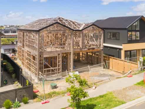 19 Pakirikiri Street, Long Bay