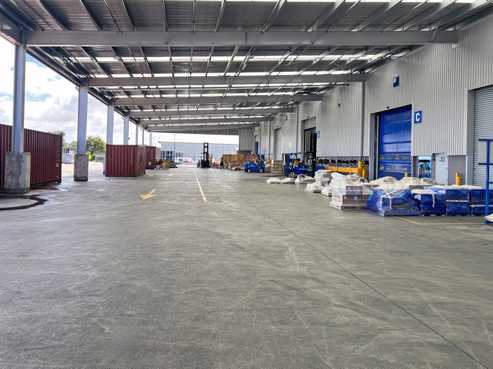 Airport Logistics HQ with scale and access