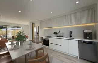 2/36 Fairdale Place, Birkdale