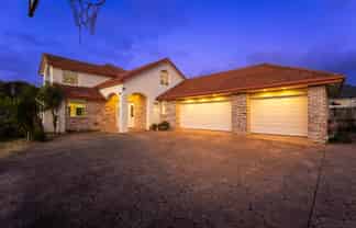 15 Compass Court, Paraparaumu