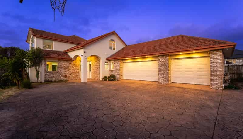 15 Compass Court, Paraparaumu