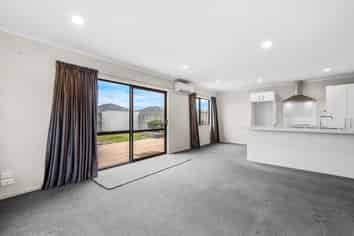 42 Hodgkinson Road, Pegasus