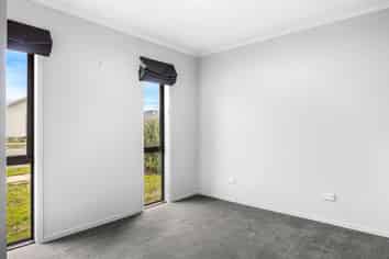 42 Hodgkinson Road, Pegasus