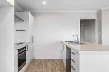 42 Hodgkinson Road, Pegasus