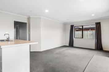 42 Hodgkinson Road, Pegasus