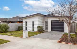 42 Hodgkinson Road, Pegasus