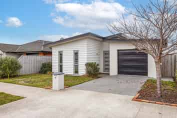 42 Hodgkinson Road, Pegasus