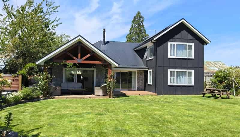 86A  Main Street , Oxford