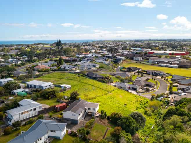 35 Pohutukawa Place, Bell Block