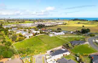 35 Pohutukawa Place, Bell Block