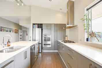 11 Lucknow Place, CASHMERE