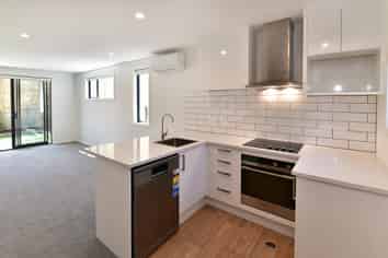 13/694-696 Whangaparaoa Road, Stanmore Bay