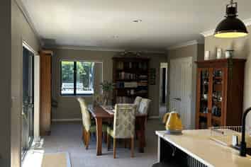 60 Northwood Avenue, Mahora