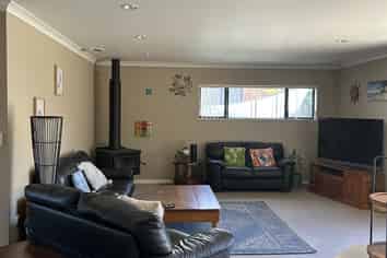 60 Northwood Avenue, Mahora