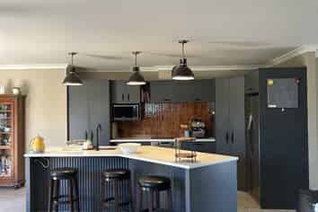 60 Northwood Avenue, Mahora