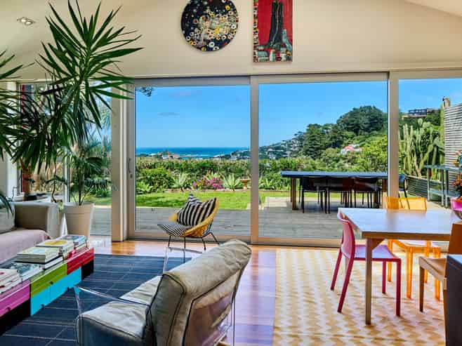 10 Travancore Street, Island Bay