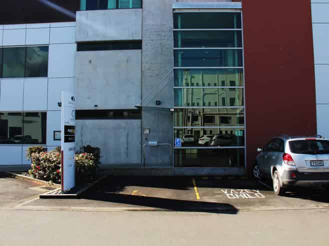  Premium Space With River Views