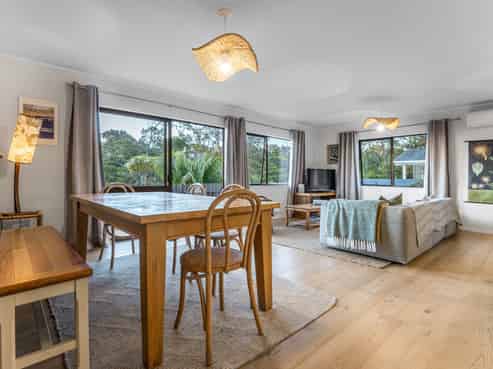 44 Kennedy Road, Surfdale