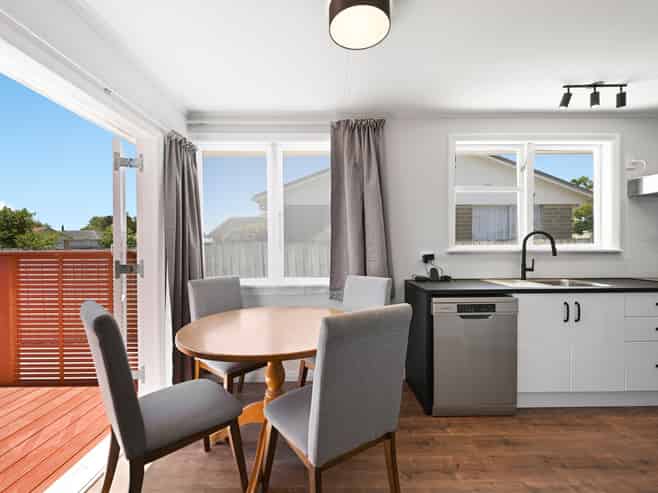 8 Aspiring Crescent, Chartwell