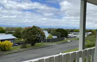 11 Kowhai Street, Feilding