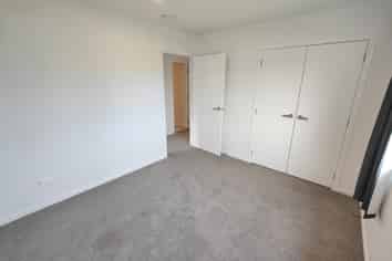 77A Fifth Avenue, Fairfield