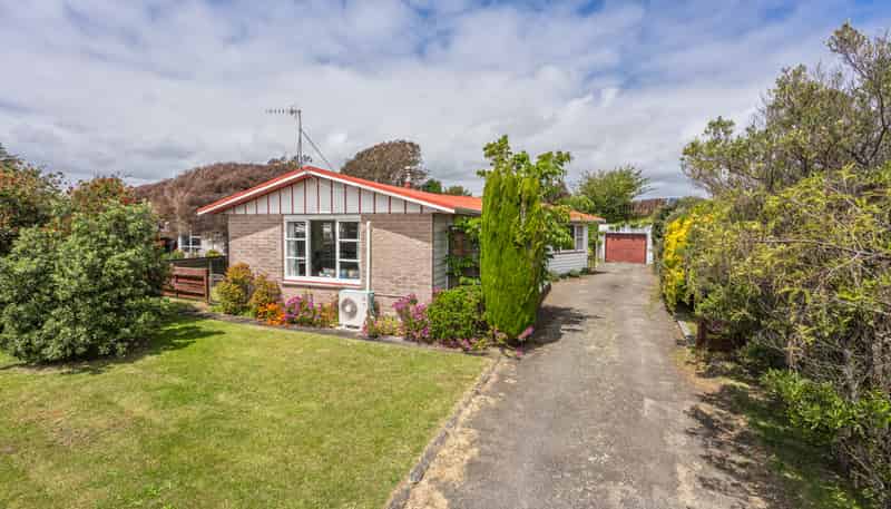 64 Michael Road, Paraparaumu Beach