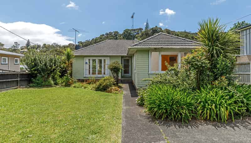 15 Lauderdale Road, Birkdale