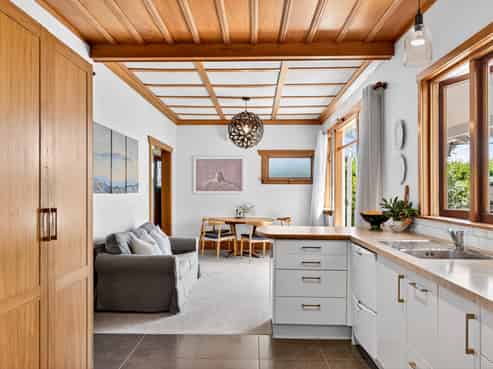 12 Guys Hill Road, Bluff Hill