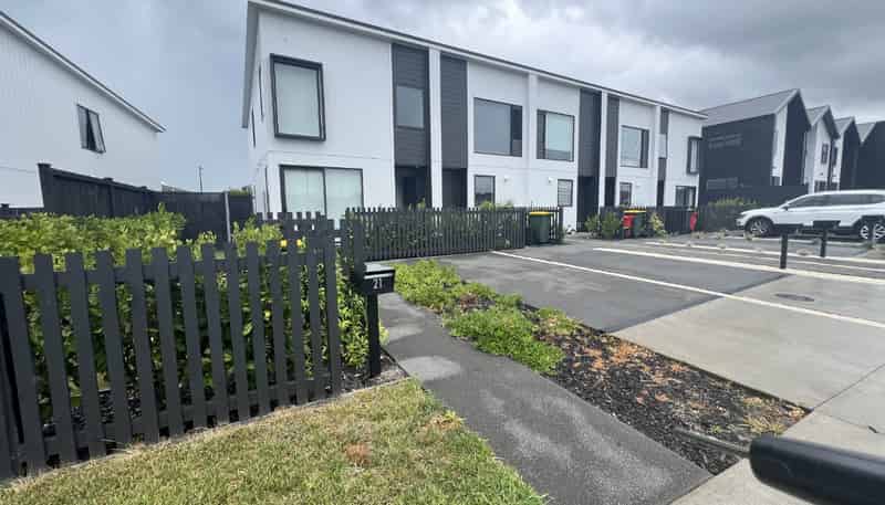 21 Koura Drive, Red Beach