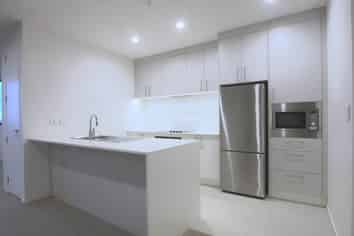 703/6 Waikumete Road, Glen Eden